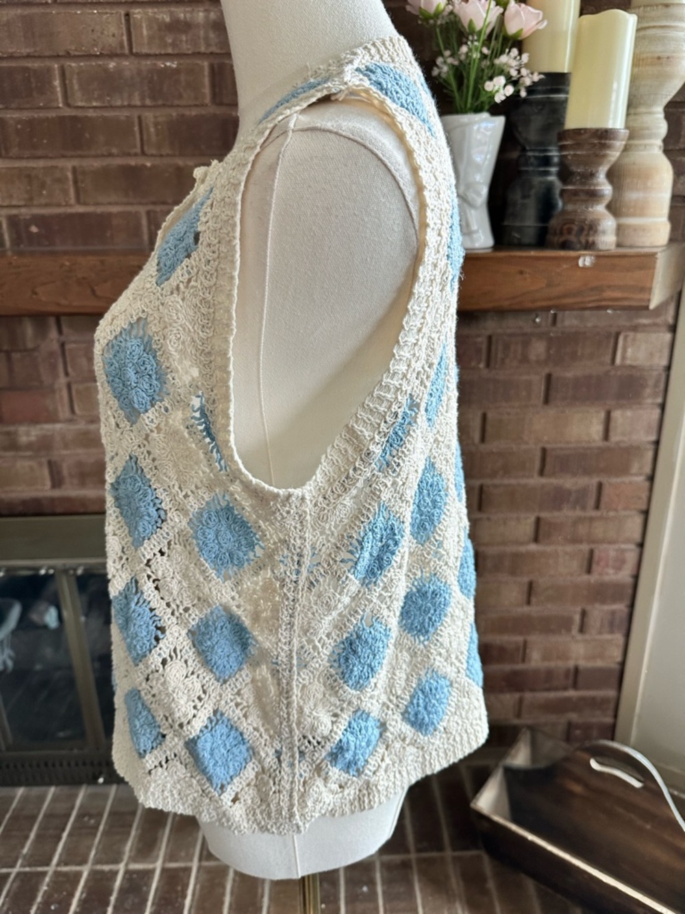 Vintage Style Boho Crochet Floral Diamond Tank Top Vest Cream Blue Small - Picture 2 of 4